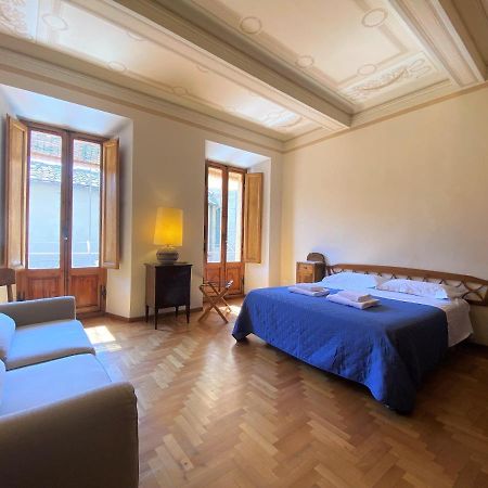 La Fonte-With Balcony Close By Piazza Del Campo Siena Exteriör bild