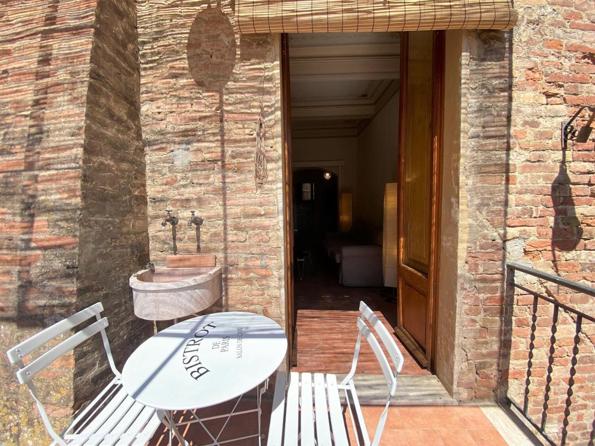 La Fonte-With Balcony Close By Piazza Del Campo Siena Exteriör bild